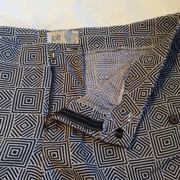 JOLT SHORT SHORTS SIZE 7 - Picture 2 of 3